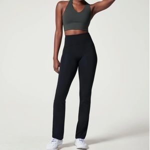 Spanx Booty Boost® Yoga Pant - petite - XS